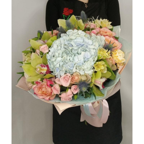 Bouquet with hydrangea Fairy Tale