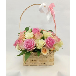 Basket with roses Fragrant breath
