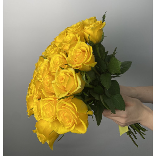 Букет из 25 желтых роз 