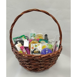 Gift basket 101 beauty products