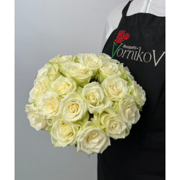 Bouquet of 31 white roses