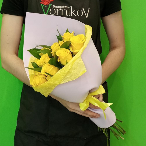 Bouquet of 11 yellow roses