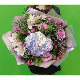 Bouquet with hydrangea Lavender wind