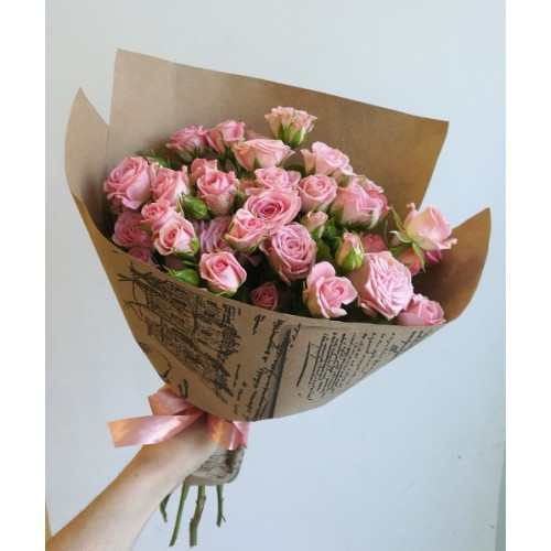 Bouquet of Bushy pink roses