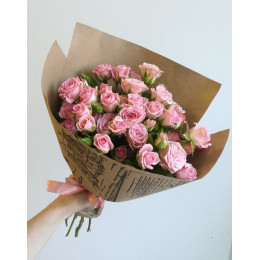 Bouquet of Bushy pink roses